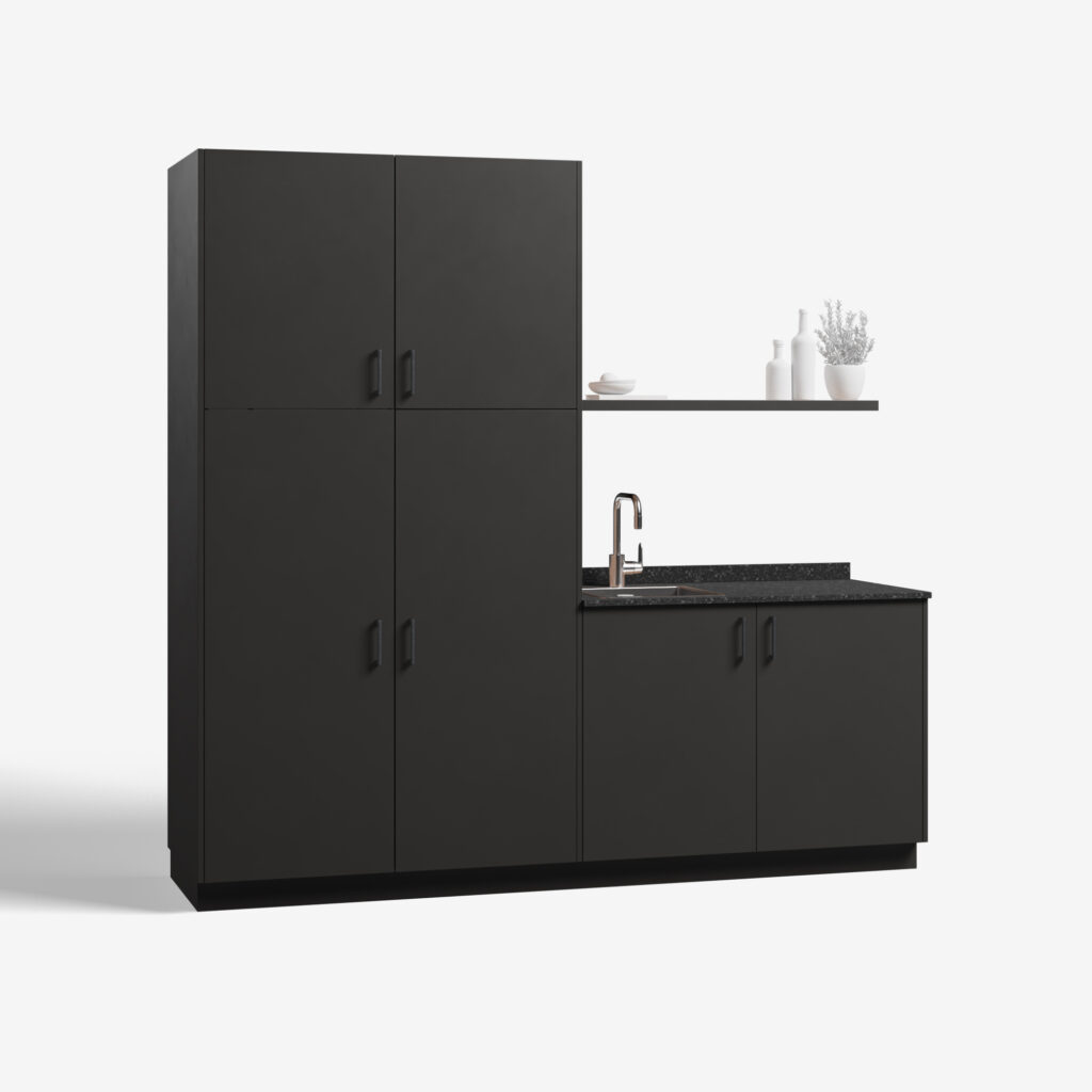 Bijkeuken kast model Chip, metallic black kleur, met ara zwart mat handgrepen en tray werkblad, deuren dicht.